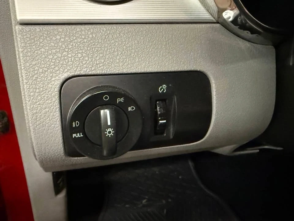 2008 Ford S197 Mustang - Image 16 of 20