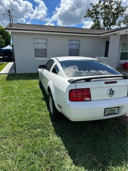 2008 Ford S197 Mustang - Image 7 of 8