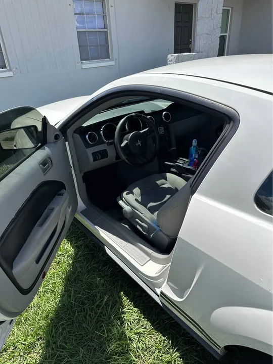 2008 Ford S197 Mustang - Image 2 of 8