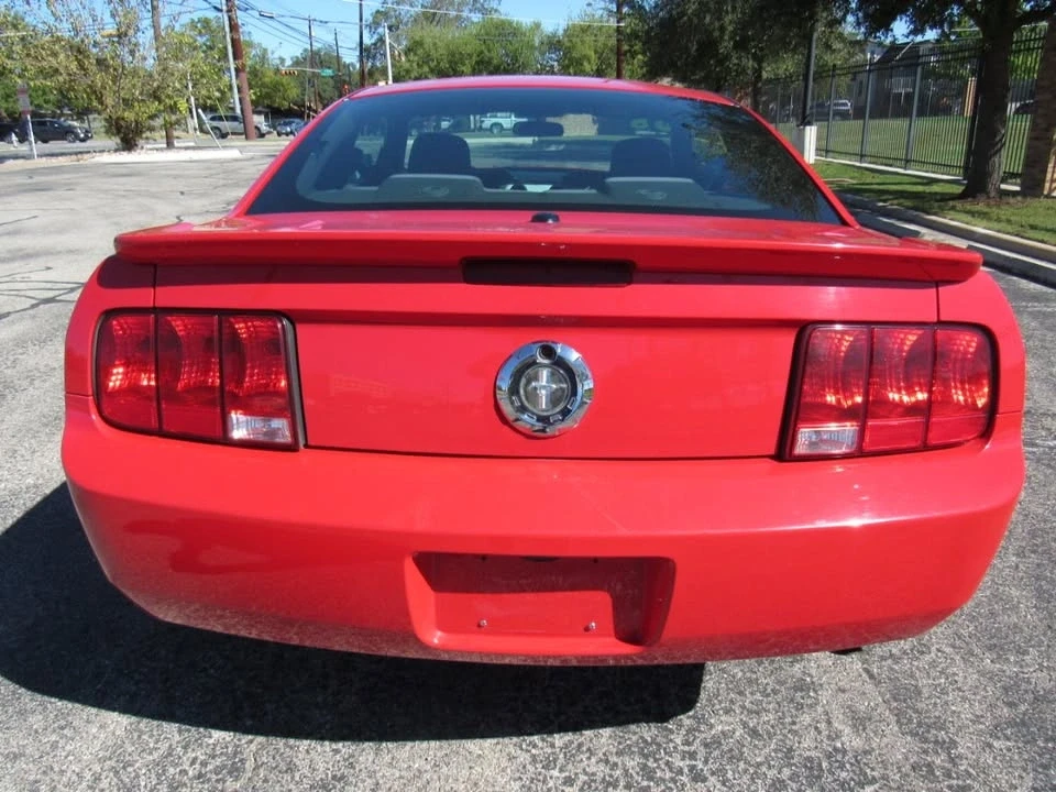 2008 Ford S197 Mustang - Image 6 of 17