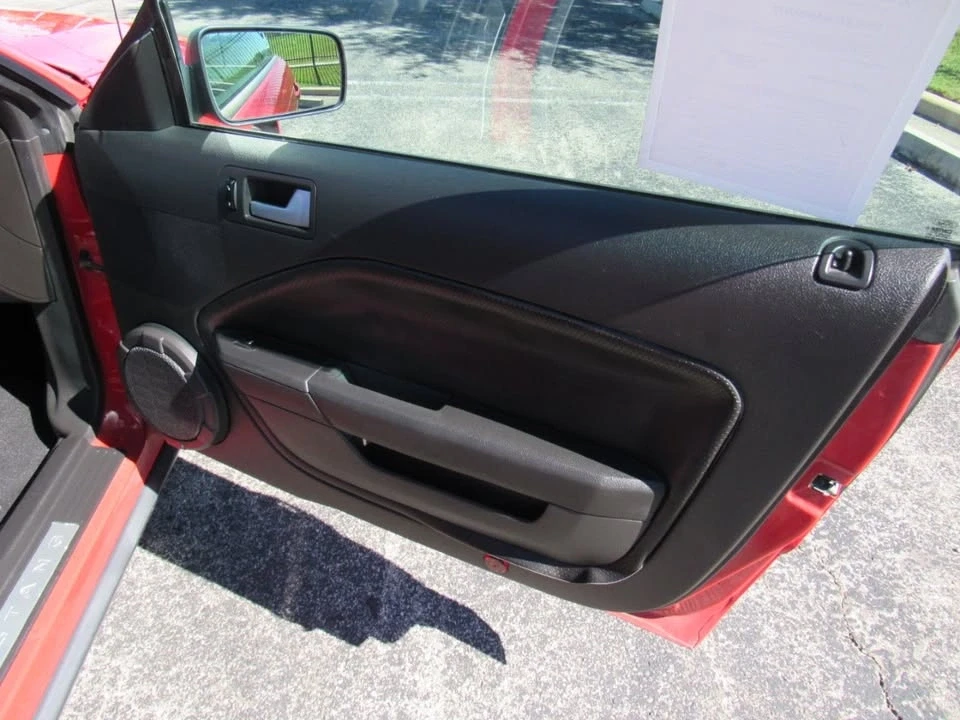 2008 Ford S197 Mustang - Image 10 of 17