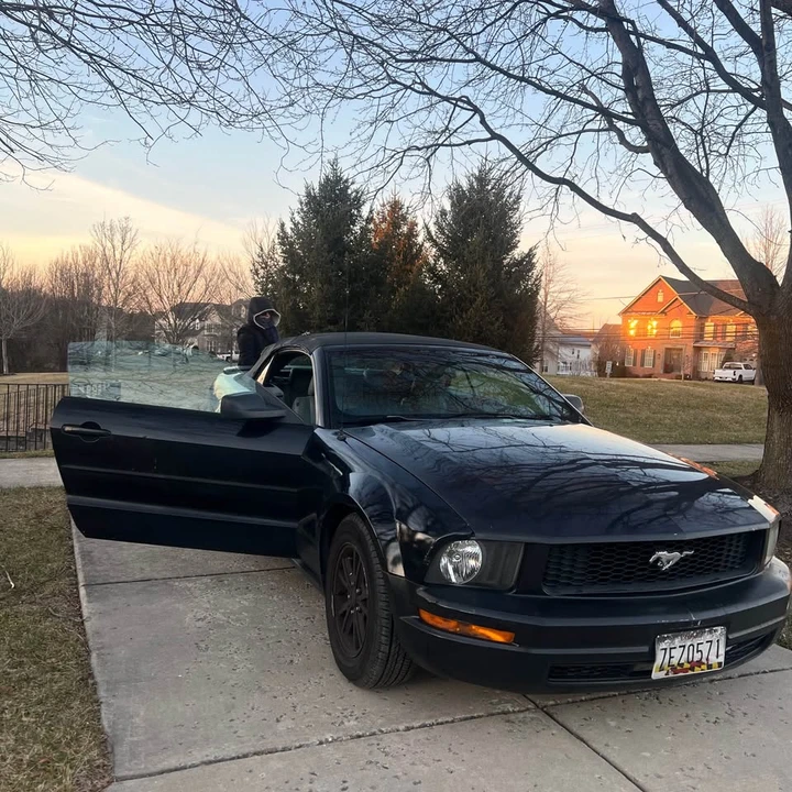 2008 Ford S197 Mustang - Image 2 of 11