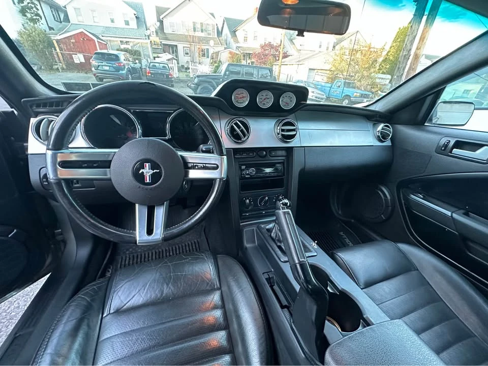 2008 Ford S197 Mustang - Image 11 of 12