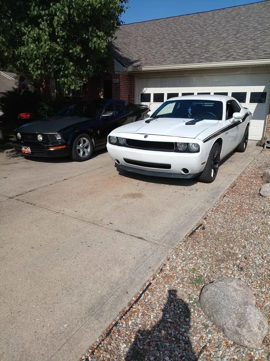 2008 Ford S197 Mustang - Image 2 of 2