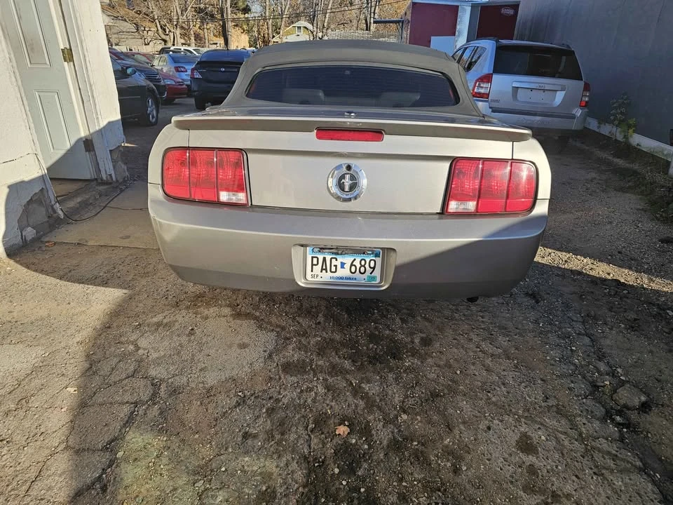 2008 Ford S197 Mustang - Image 4 of 6