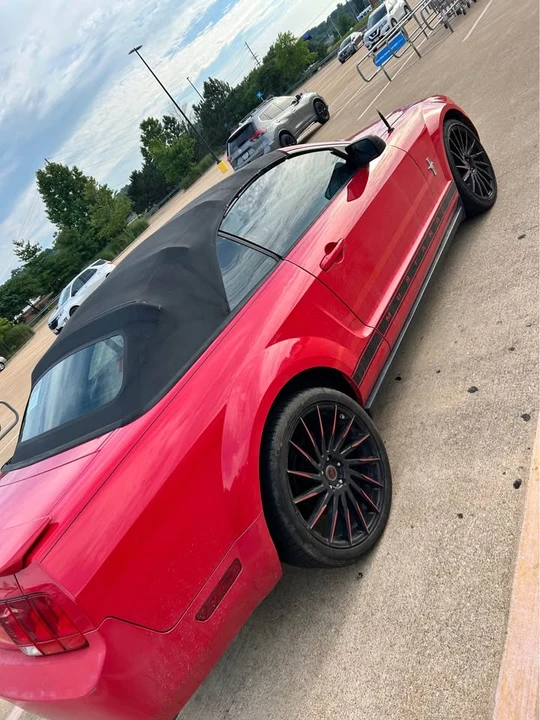 2008 Ford S197 Mustang - Image 2 of 8