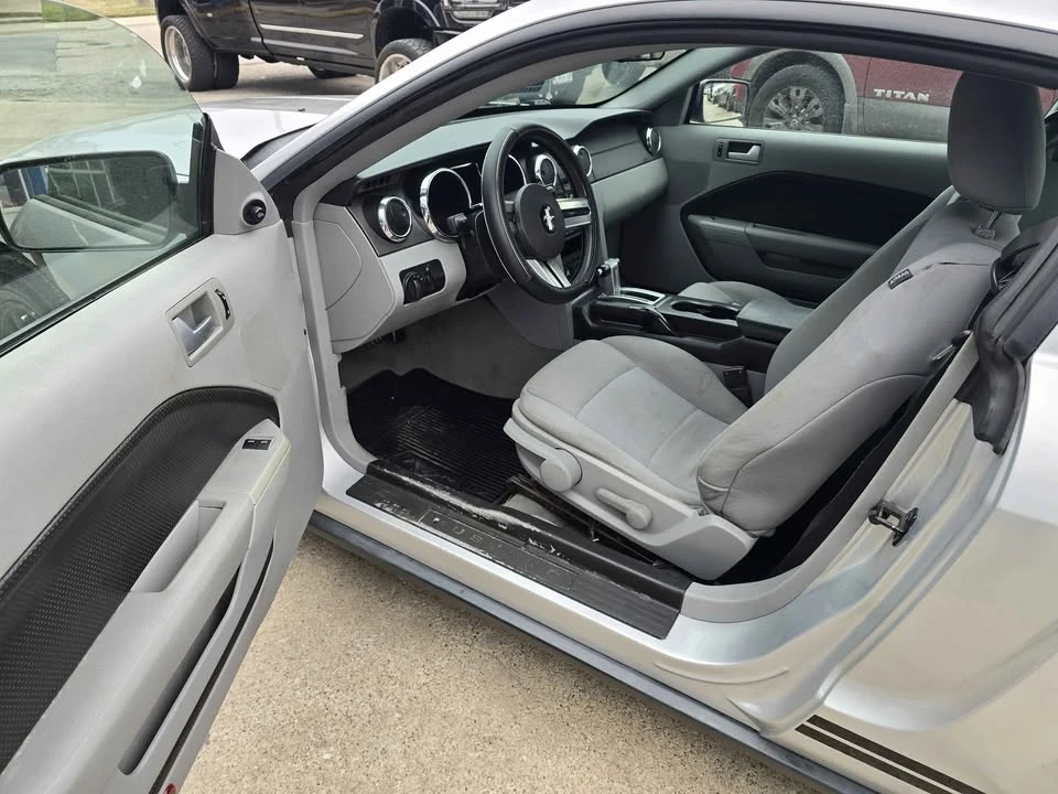 2008 Ford S197 Mustang - Image 8 of 10