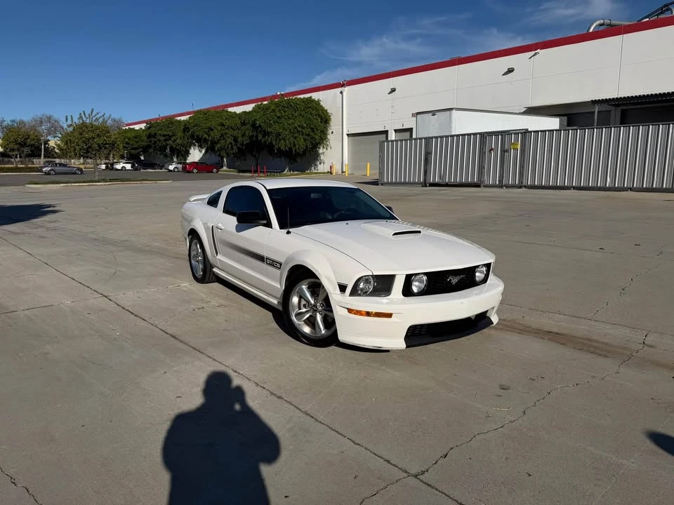 2008 Ford S197 Mustang - Image 2 of 15