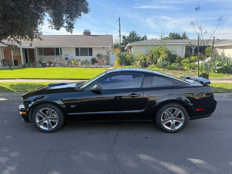 2008 Ford S197 Mustang - Image 2 of 17