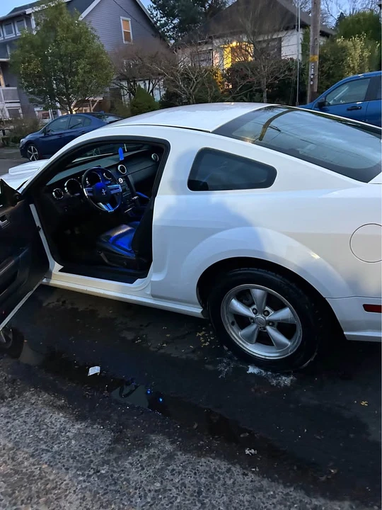 2008 Ford S197 Mustang - Image 4 of 6