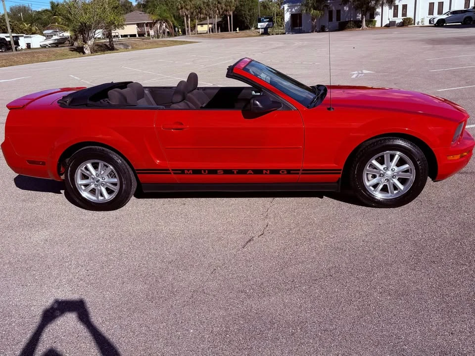 2008 Ford S197 Mustang - Image 2 of 16