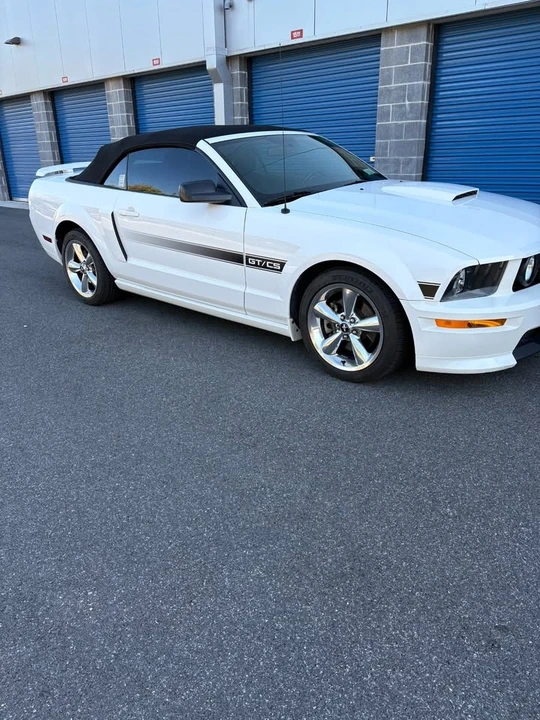 2008 Ford S197 Mustang - Image 2 of 15