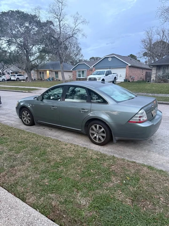 2008 Ford Taurus 5th Gen - Image 2 of 8
