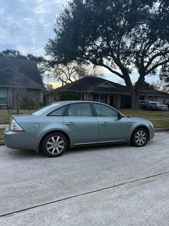 2008 Ford Taurus 5th Gen - Image 3 of 8