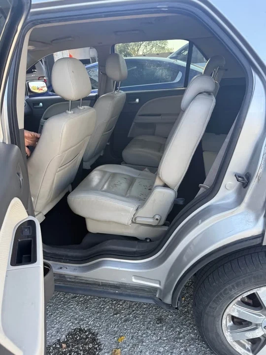 2008 Ford Taurus 5th Gen - Image 8 of 12