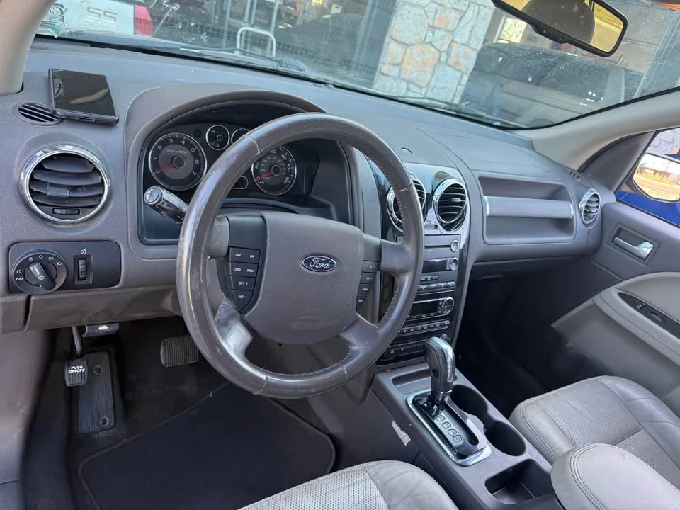 2008 Ford Taurus 5th Gen - Image 7 of 12