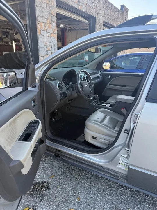 2008 Ford Taurus 5th Gen - Image 5 of 12