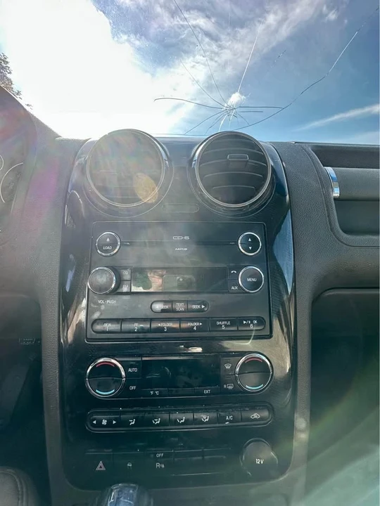 2008 Ford Taurus 5th Gen - Image 18 of 18