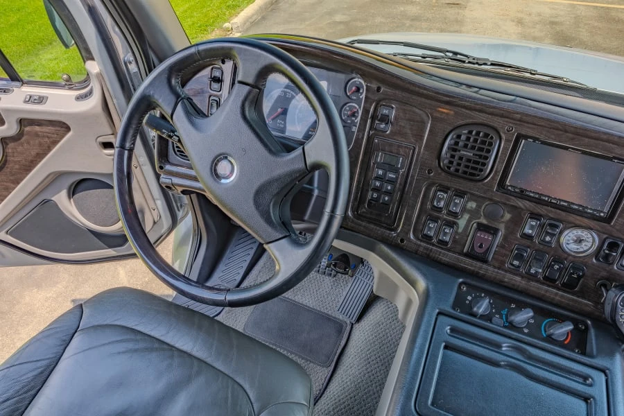 2008 Freightliner - Image 16 of 21