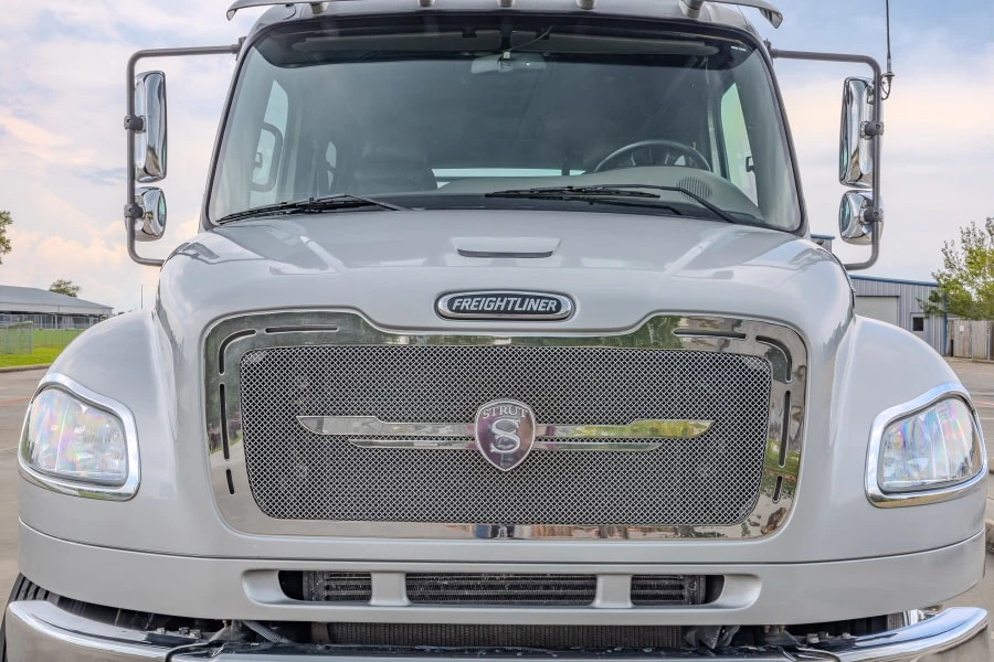 2008 Freightliner - Image 10 of 21