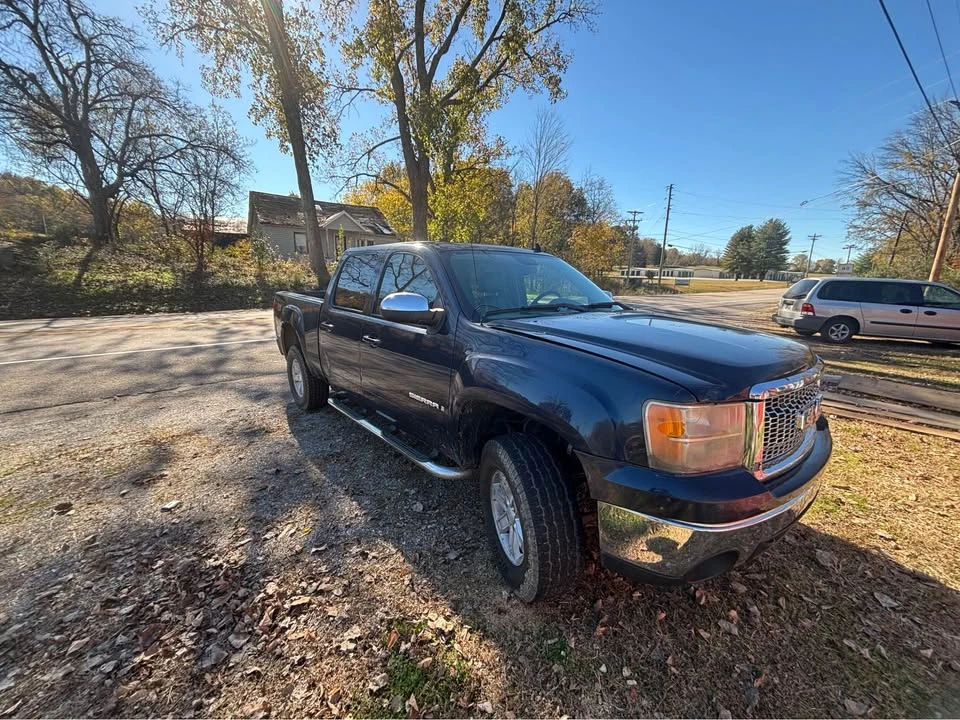 2008 GMC Sierra 3rd Gen - Image 3 of 5