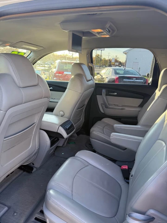 2008 GMC Acadia - Image 11 of 20