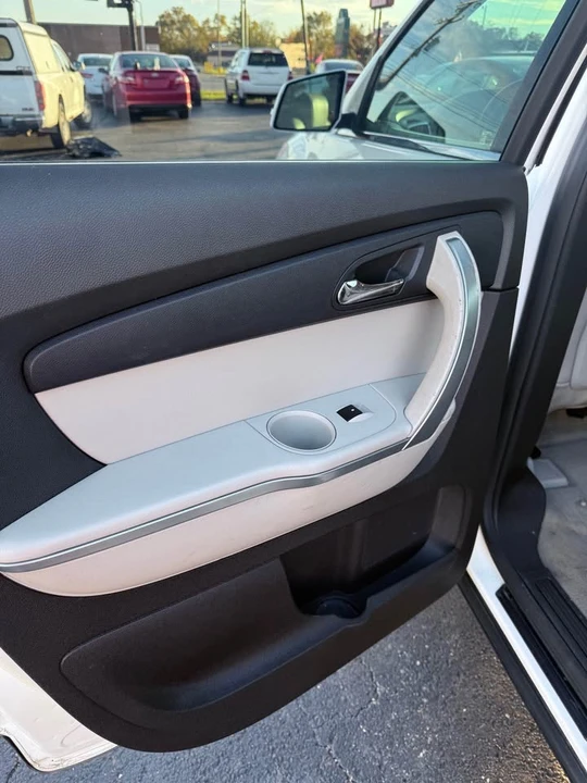 2008 GMC Acadia - Image 10 of 20