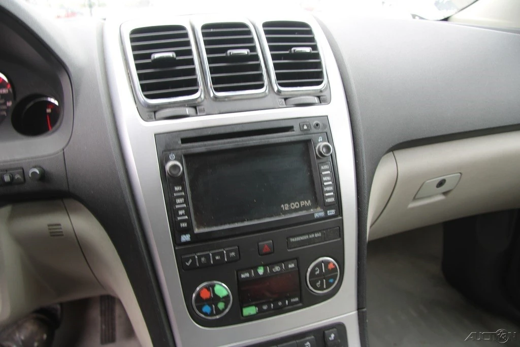 2008 GMC Acadia - Image 16 of 21