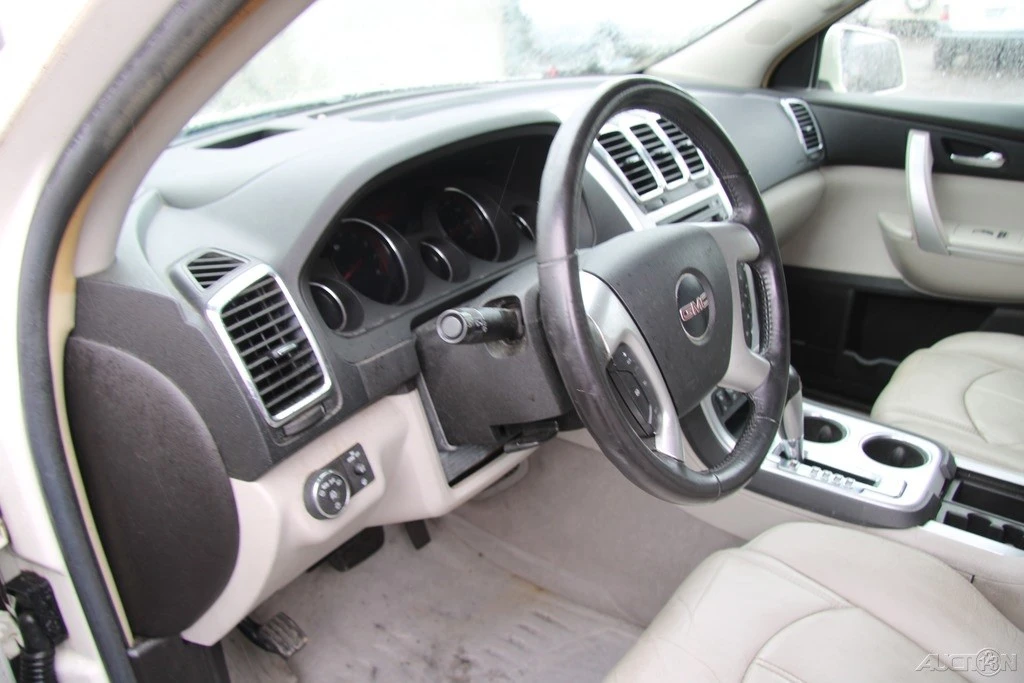 2008 GMC Acadia - Image 13 of 21