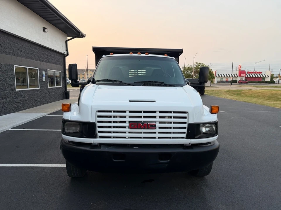 2008 GMC TopKick - Image 10 of 20
