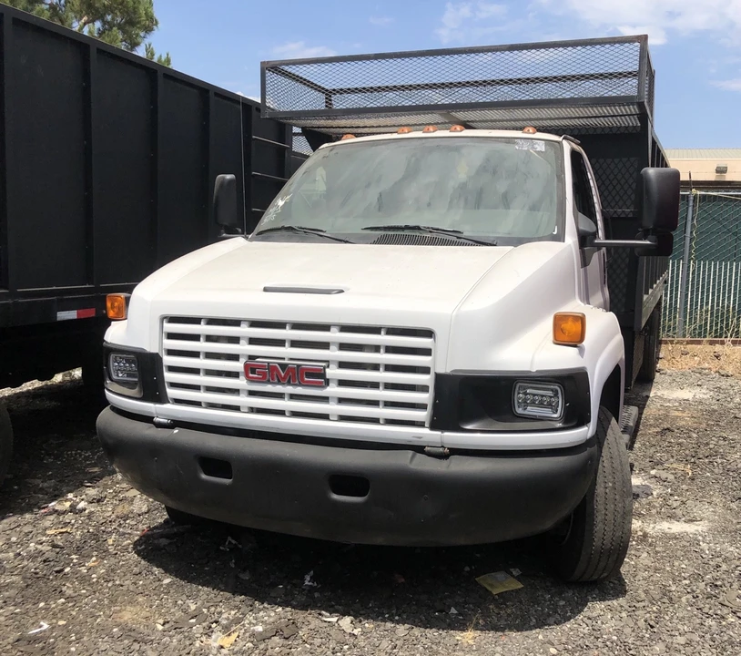 2008 GMC TopKick - Image 7 of 19