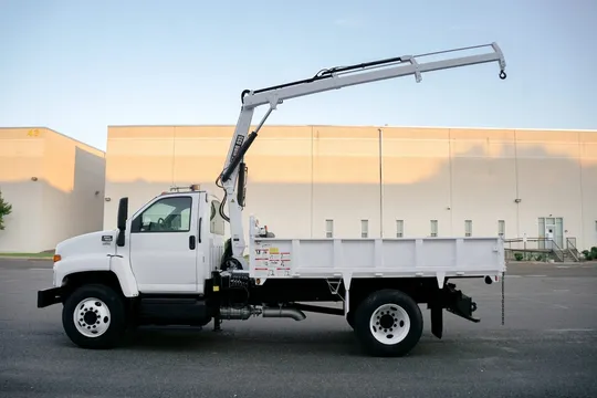 2008 GMC C7500 Dump Bed w/ Hiab Crane