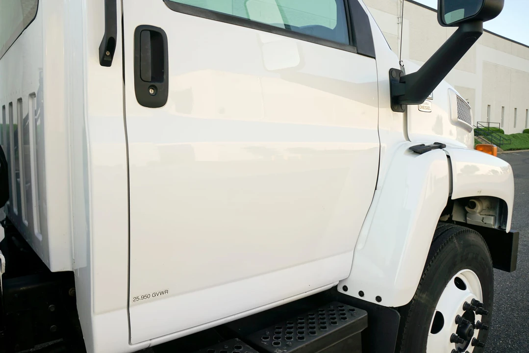 2008 GMC TopKick - Image 30 of 31