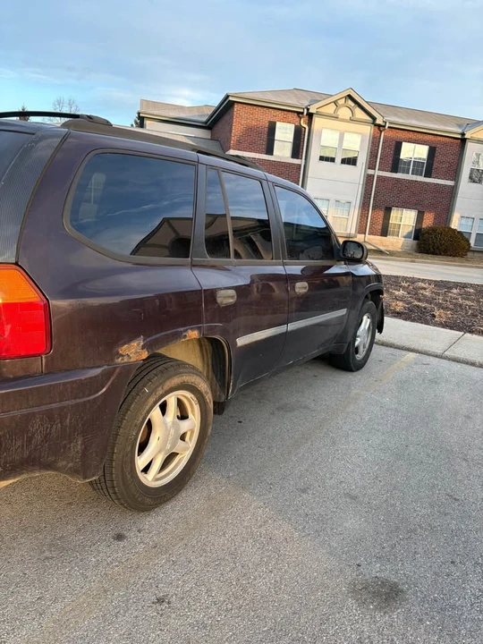 2008 GMC Envoy - Image 3 of 4