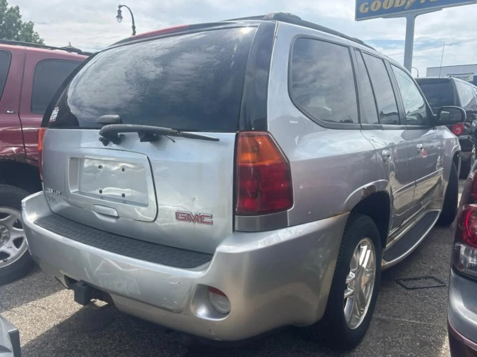 2008 GMC Envoy - Image 4 of 9