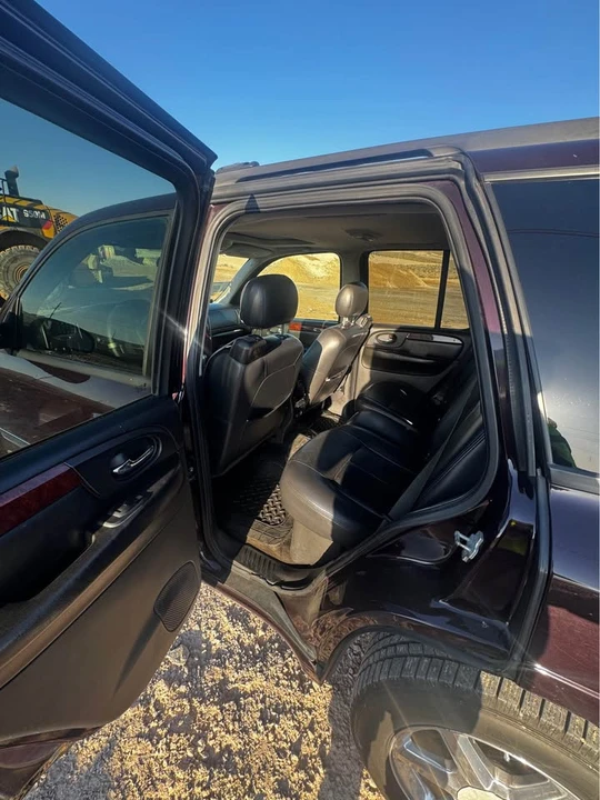 2008 GMC Envoy - Image 8 of 11