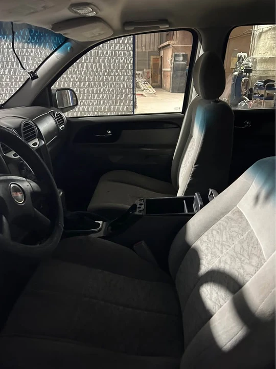 2008 GMC Envoy - Image 5 of 7
