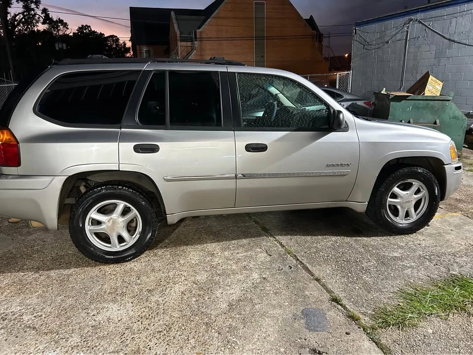 2008 GMC Envoy - Image 2 of 7