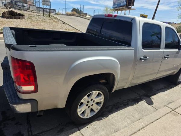 2008 GMC Sierra 3rd Gen - Image 2 of 12