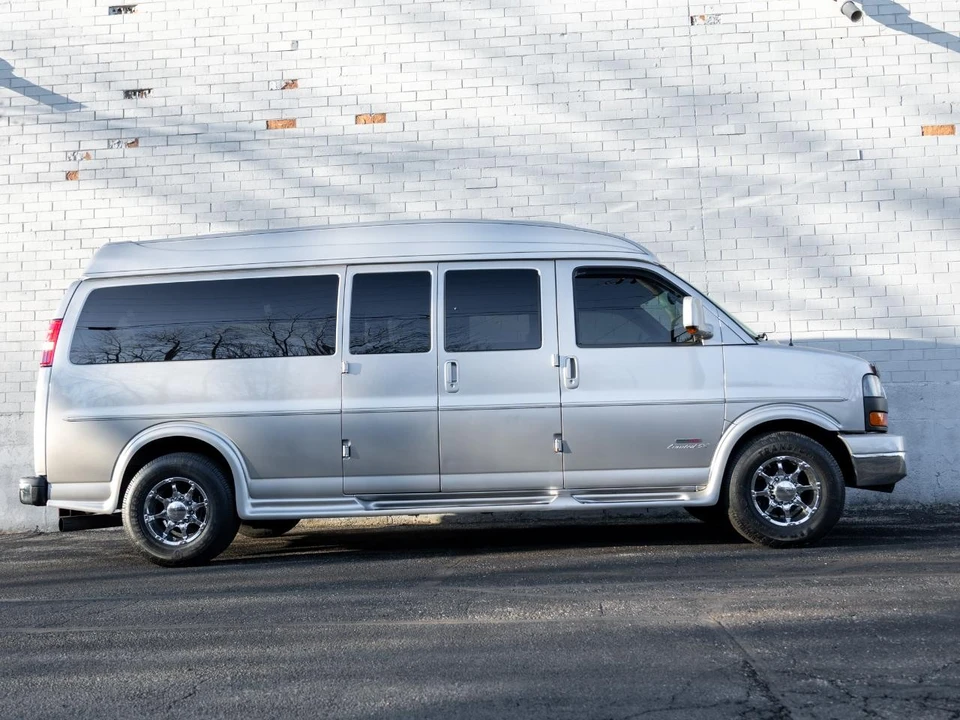 2008 GMC Savana - Image 16 of 31