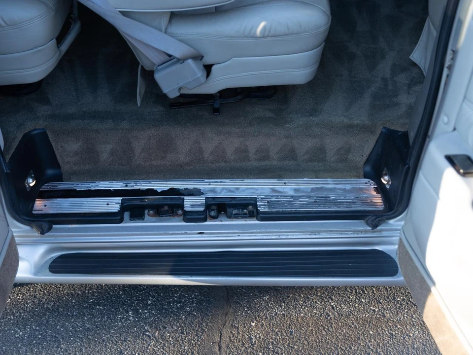 2008 GMC Savana - Image 25 of 31