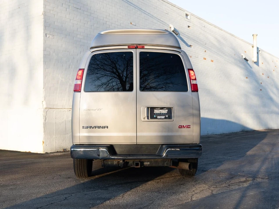 2008 GMC Savana - Image 10 of 31