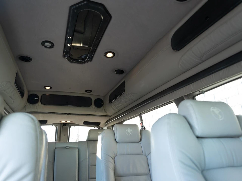 2008 GMC Savana - Image 28 of 31