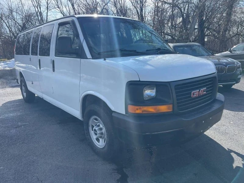 2008 GMC Savana - Image 11 of 12