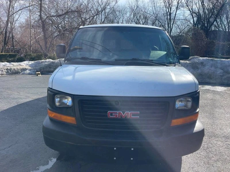 2008 GMC Savana - Image 10 of 12