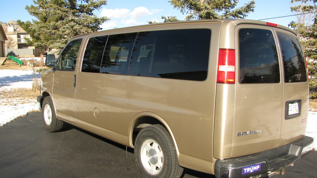 2008 GMC Savana - Image 4 of 14