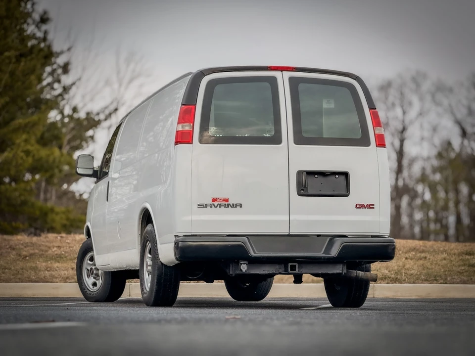 2008 GMC Savana - Image 10 of 21