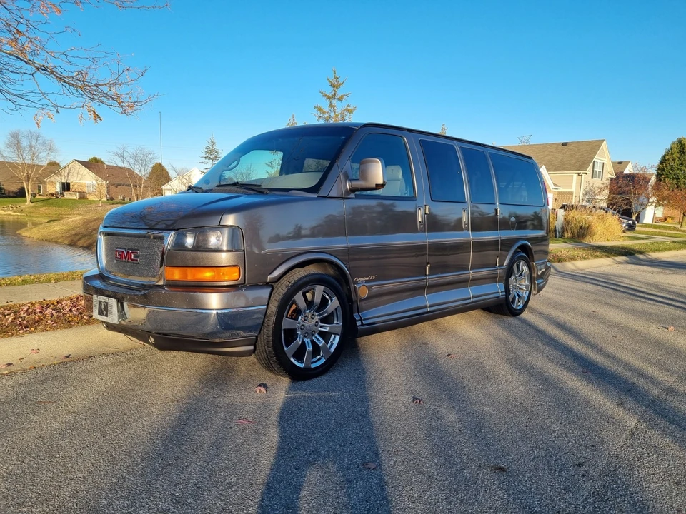 2008 GMC Savana - Image 17 of 21