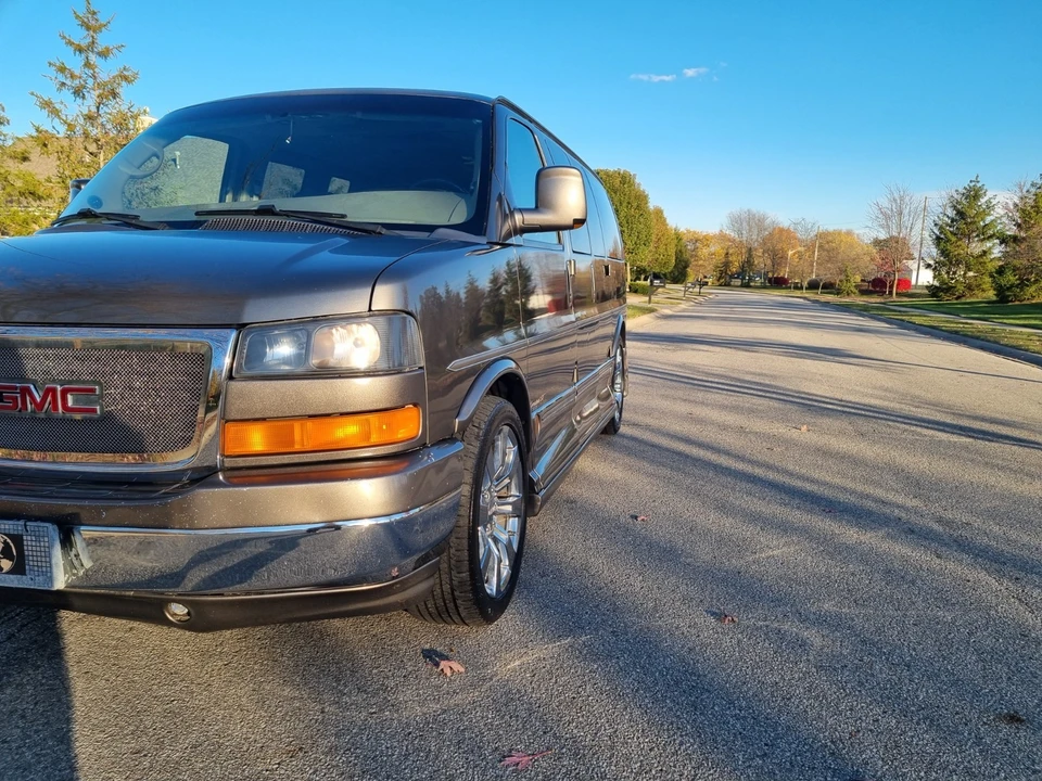 2008 GMC Savana - Image 18 of 21