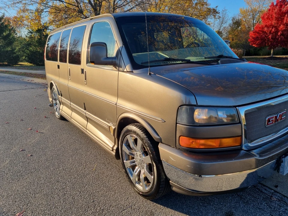 2008 GMC Savana - Image 8 of 21